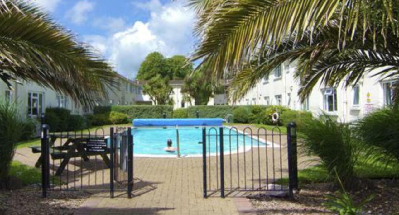 Esplanade Court Apartment With Communal Seasonal Heated Pool Paignton Exterior photo